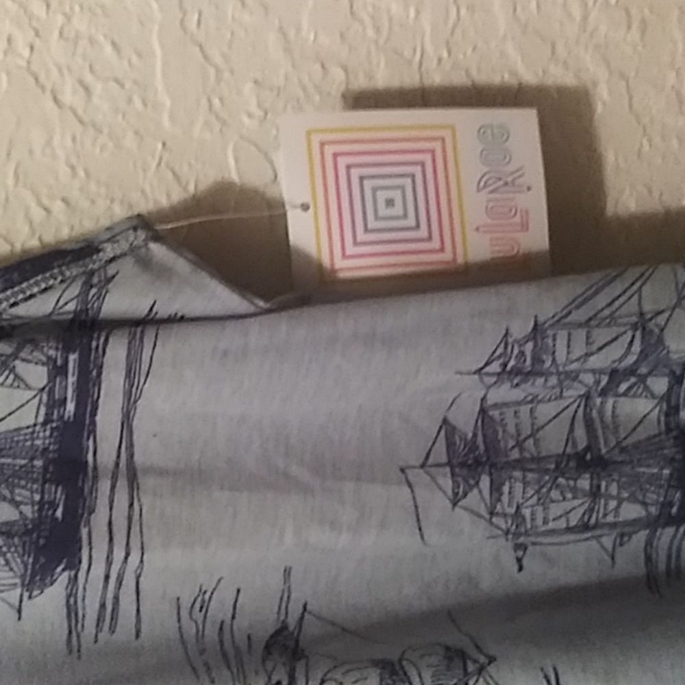 Lularoe Tank Top - Picture 4 of 4